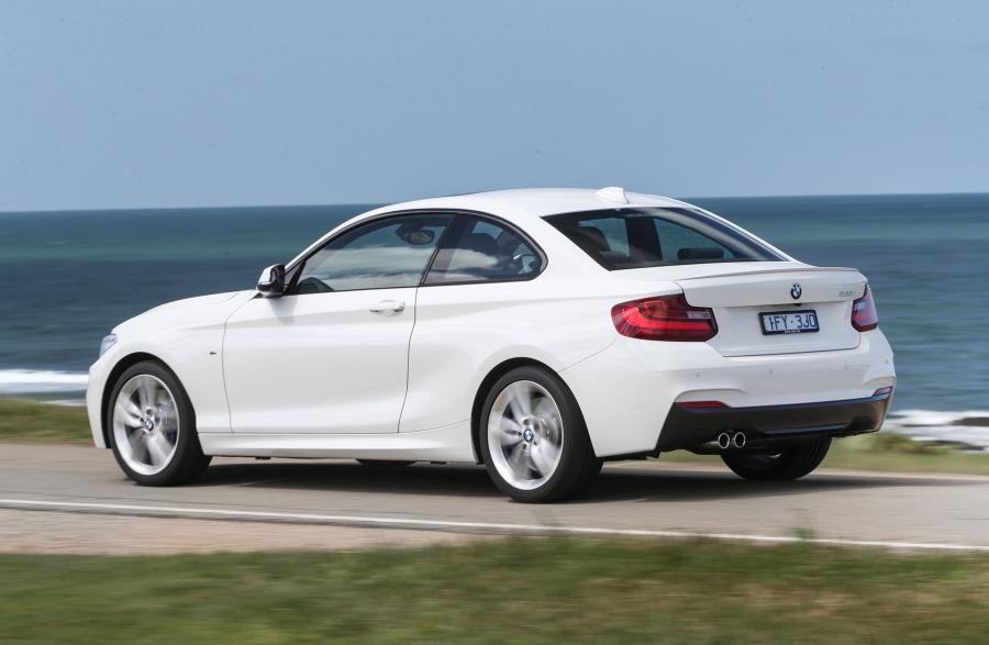  BMW M230i Coupe 2016 года  (AU) (фото 8 из 10)